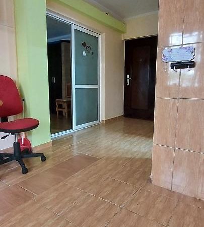 Apartament Яш Екстериор снимка