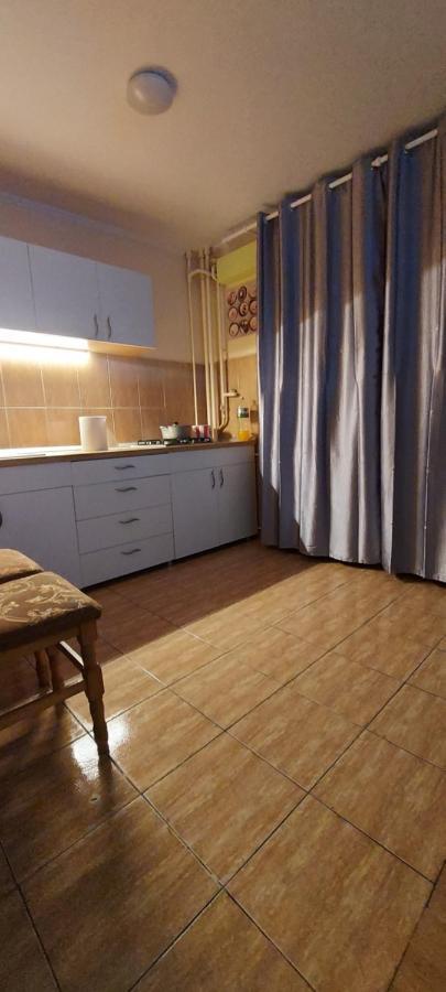 Apartament Яш Екстериор снимка